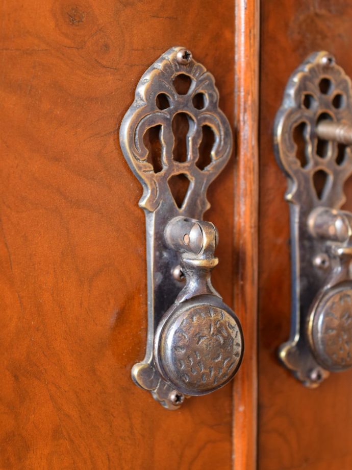 アンティーク家具の取っ手