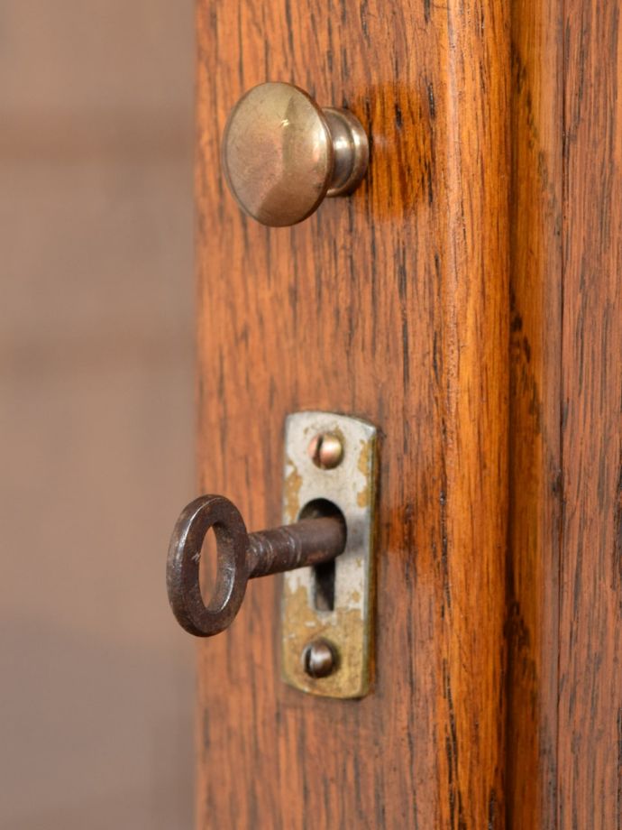 アンティーク家具の鍵