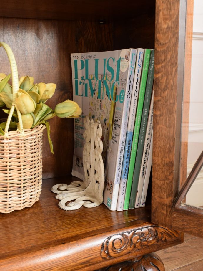 収納たっぷりのキャビネット