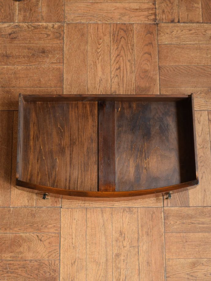 アンティークテーブルの引き出し