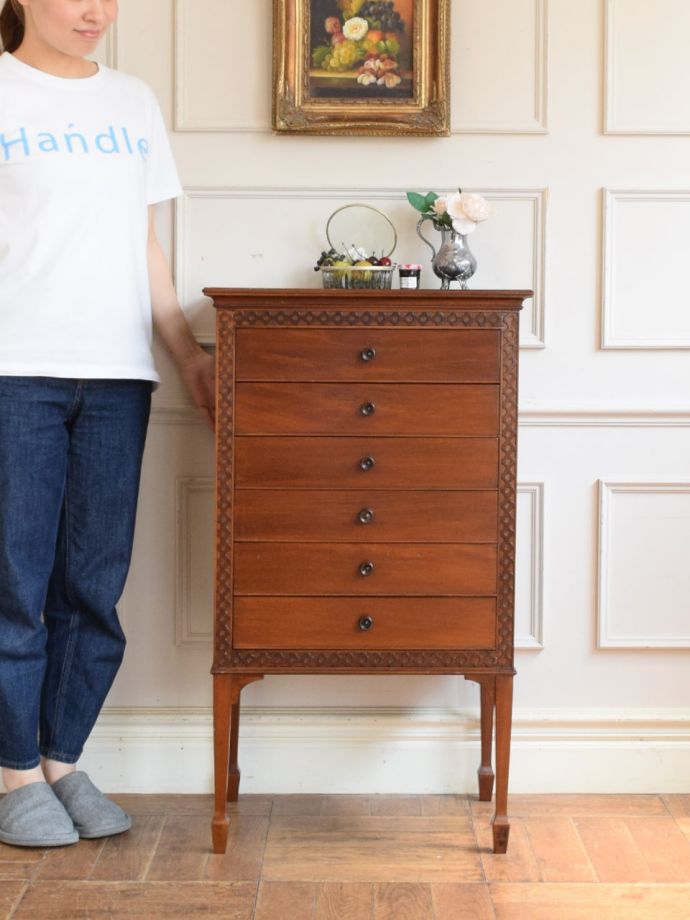 英国アンティークのミュージックチェスト