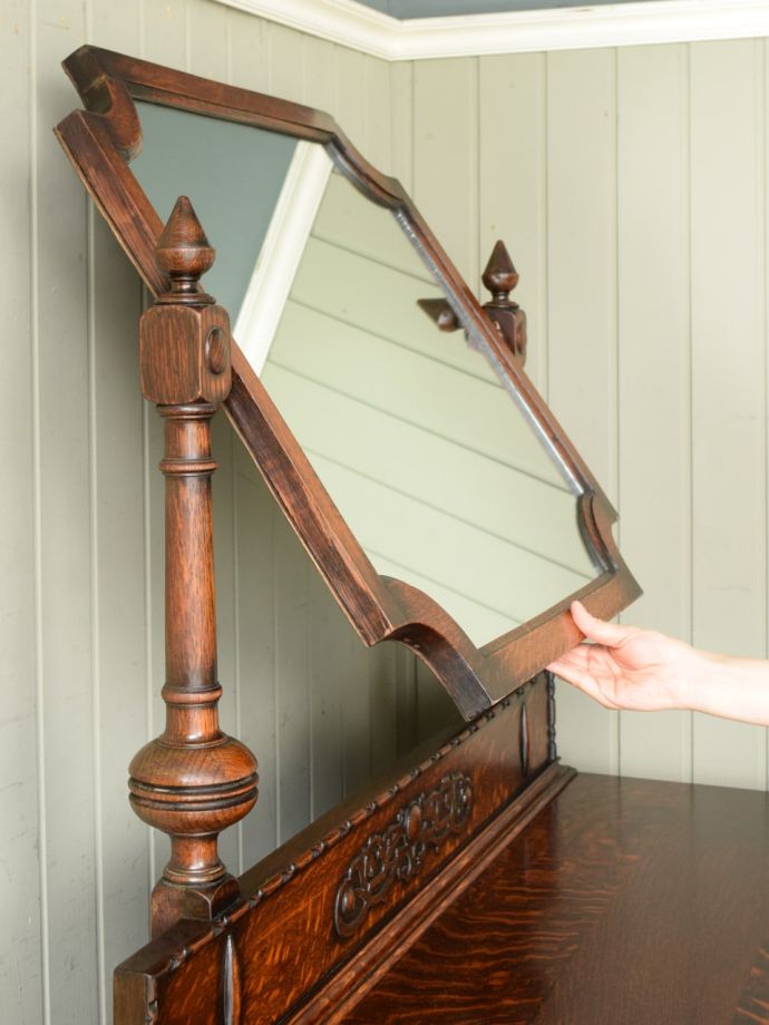 アンティークの鏡