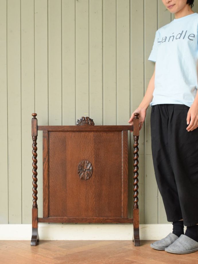 アンティークのスクリーン