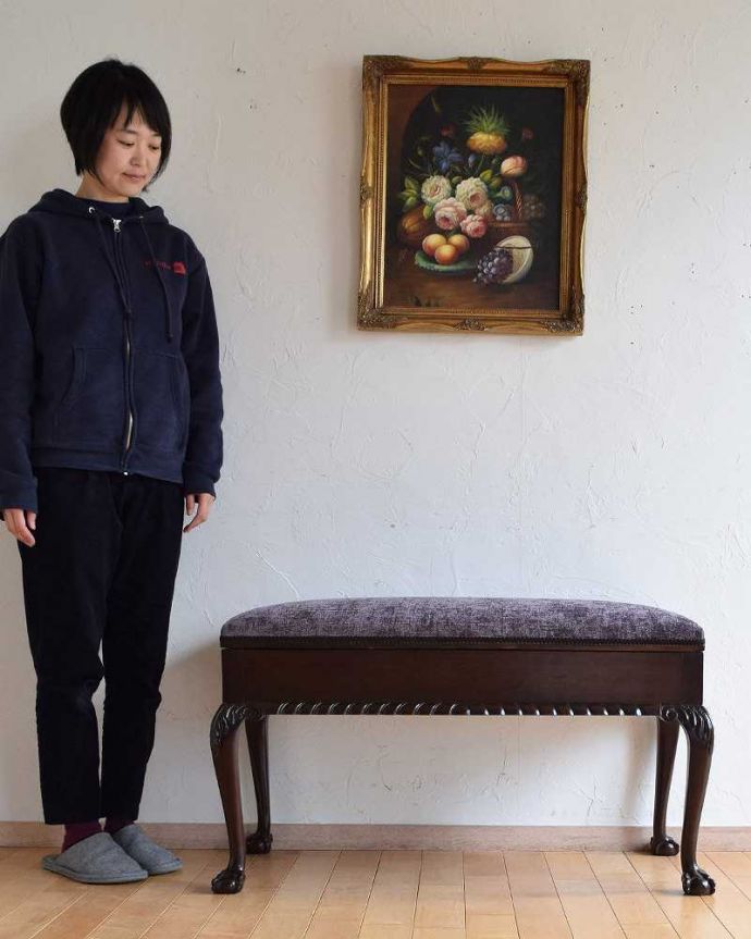 布座面　アンティーク チェア　マホガニー材のピアノスツール、アンティークデュエットスツール（マホガニー材）。気軽に使えるから、みんなに人気！背もたれがないスツールは気軽にどんな場所でも使えるから人気モノです。(q-285-c)