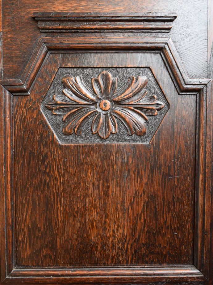 サイドボードの装飾