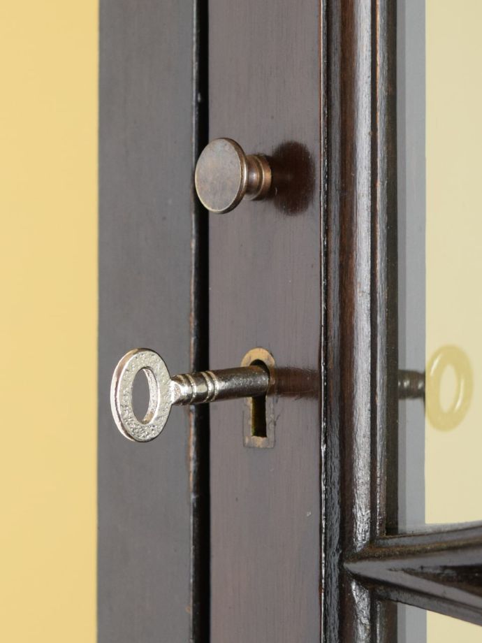 アンティークの鍵と取っ手