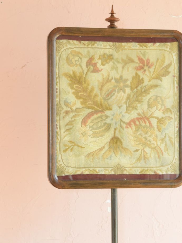 アンティーク家具らしいアイテム