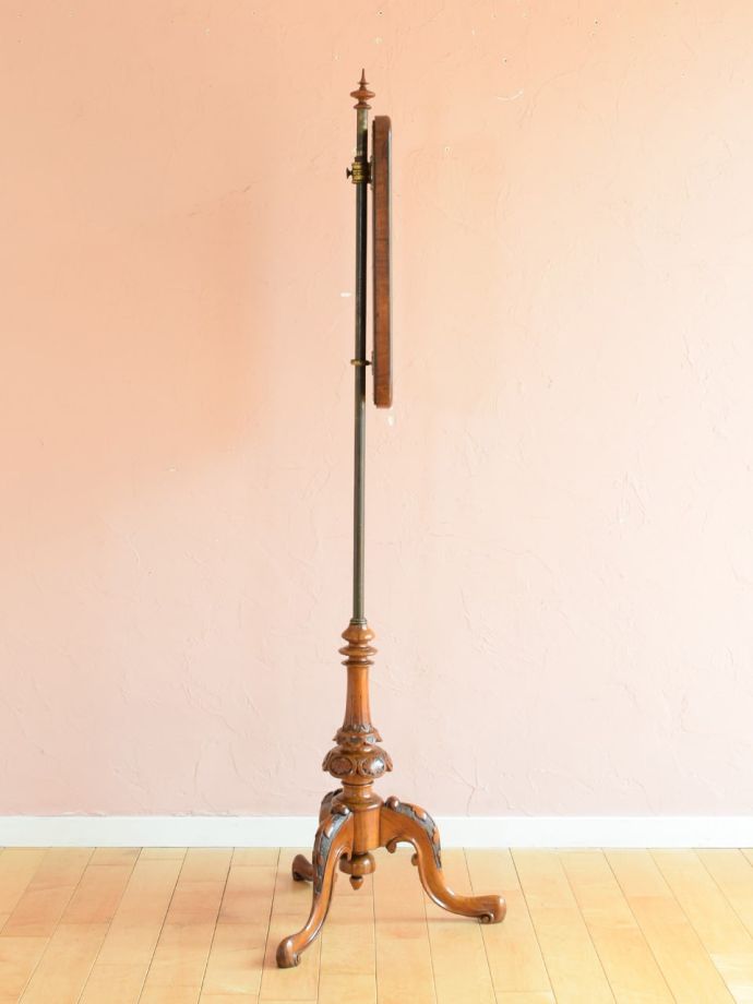 スクリーンの側面