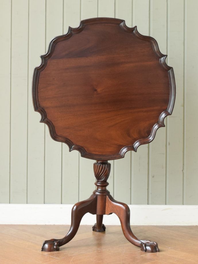 畳んだ時のティルトップテーブル