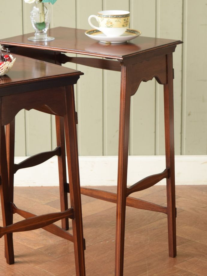 おしゃれなネストテーブル