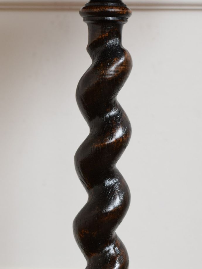 アンティーク家具の装飾