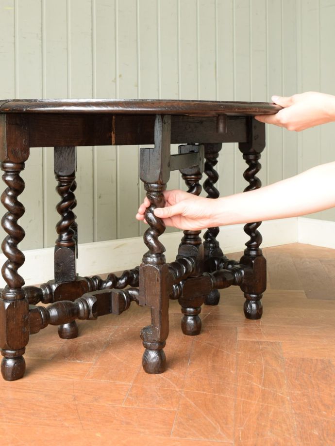 カンタンに伸び縮み出来ます。