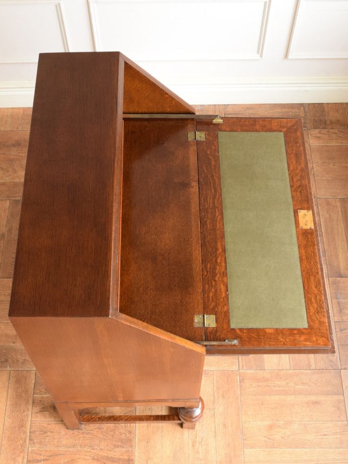 アンティークの書斎デスクの天板