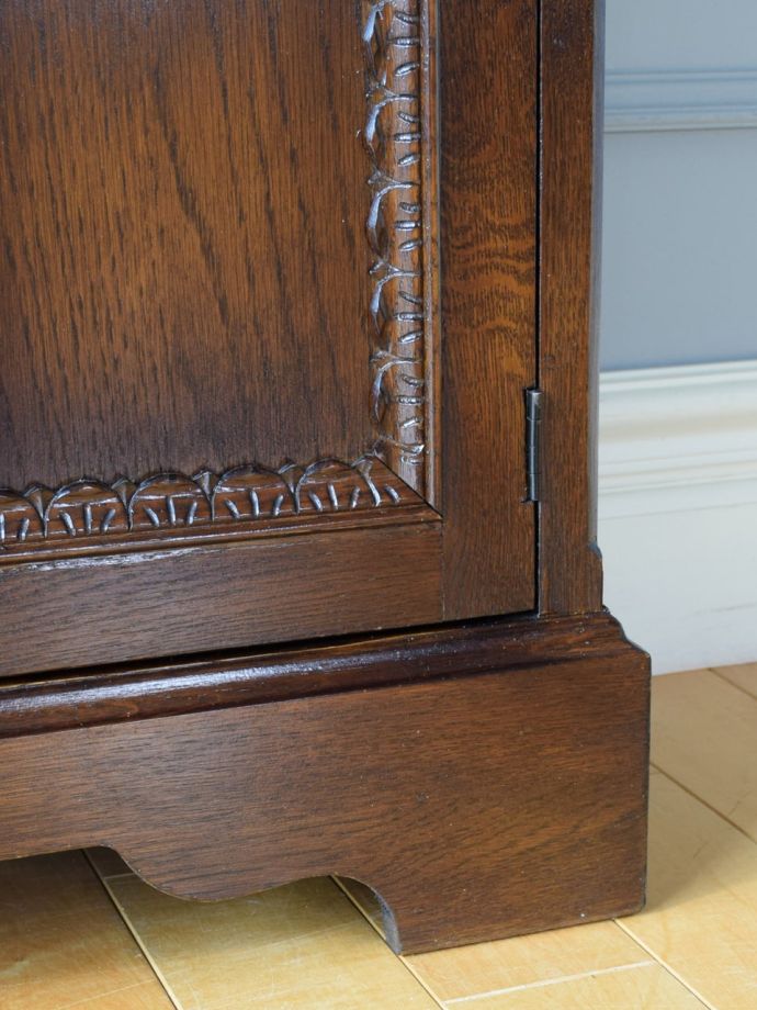 アンティーク家具の脚