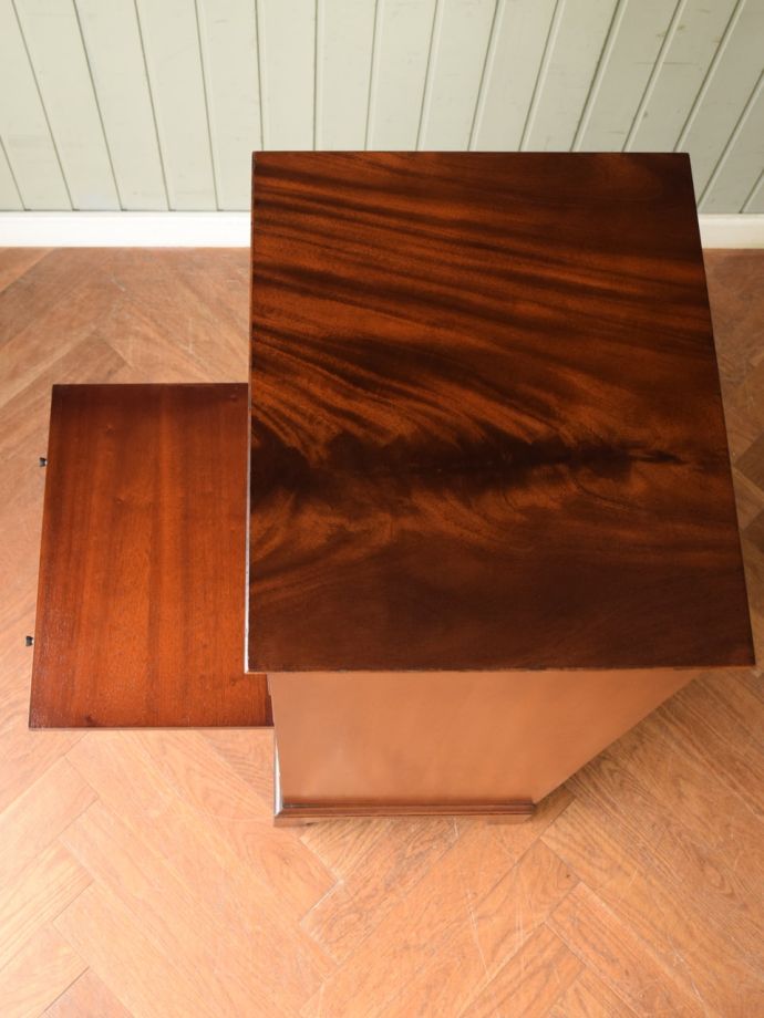 おしゃれなチェストの天板