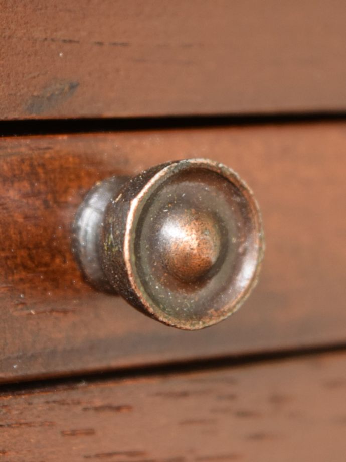 スライディングトレーの取っ手