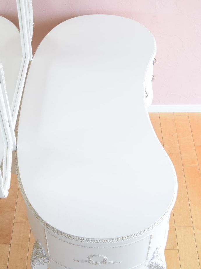 アンティークドレッサーの天板