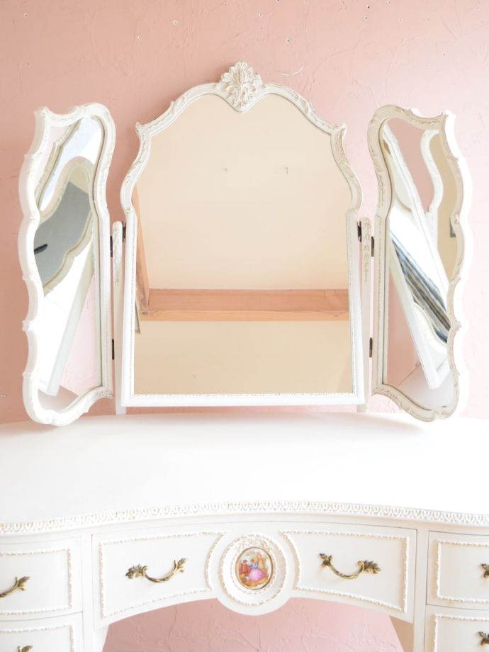 アンティークの三面鏡