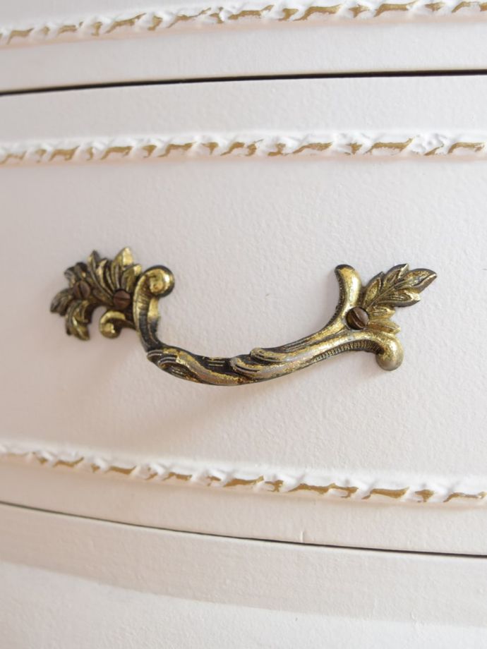 アンティーク家具の取っ手