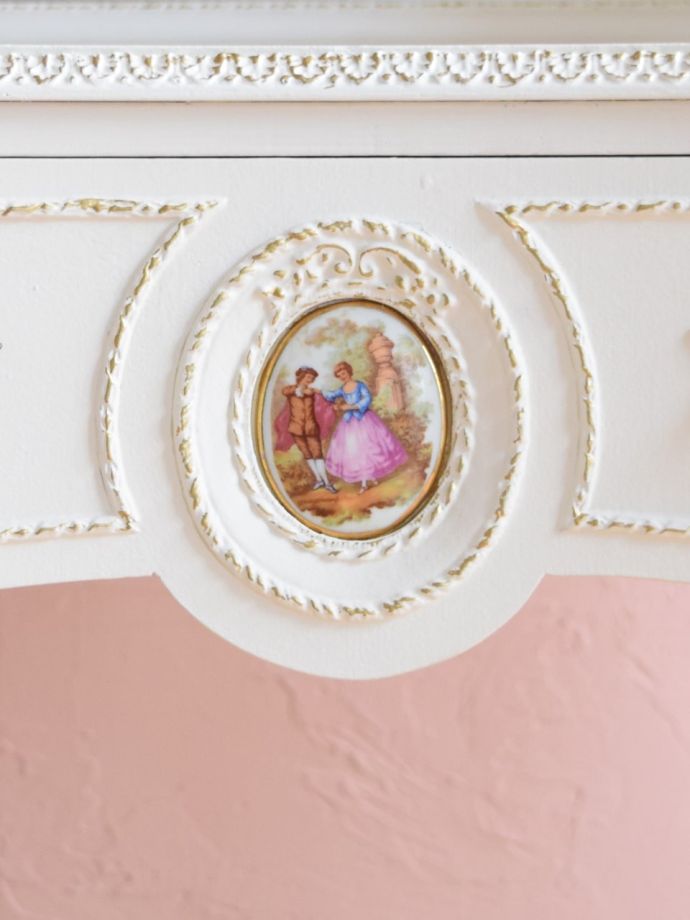 フランスらしく美しい装飾