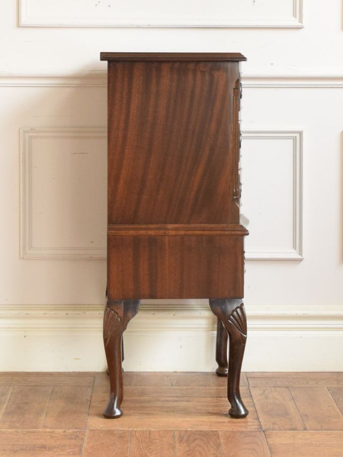 チェストの側面