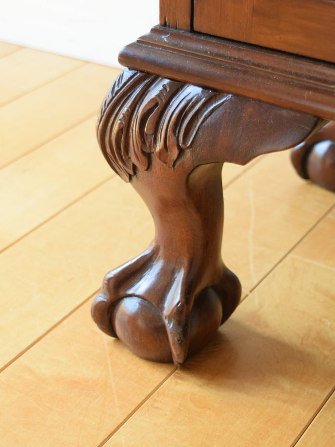 アンティーク家具の脚