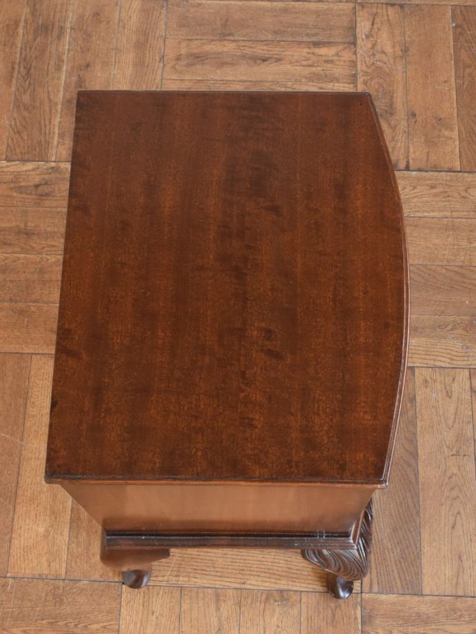 おしゃれなキャビネットの天板