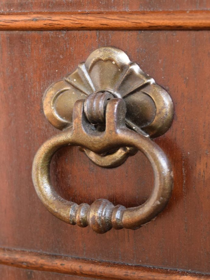 アンティークキャビネットの取っ手