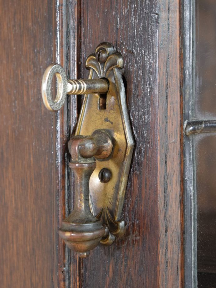 アンティークの取っ手と鍵