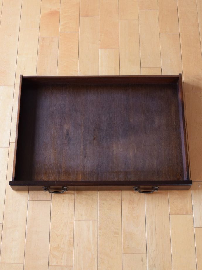 アンティークワゴンの引き出し