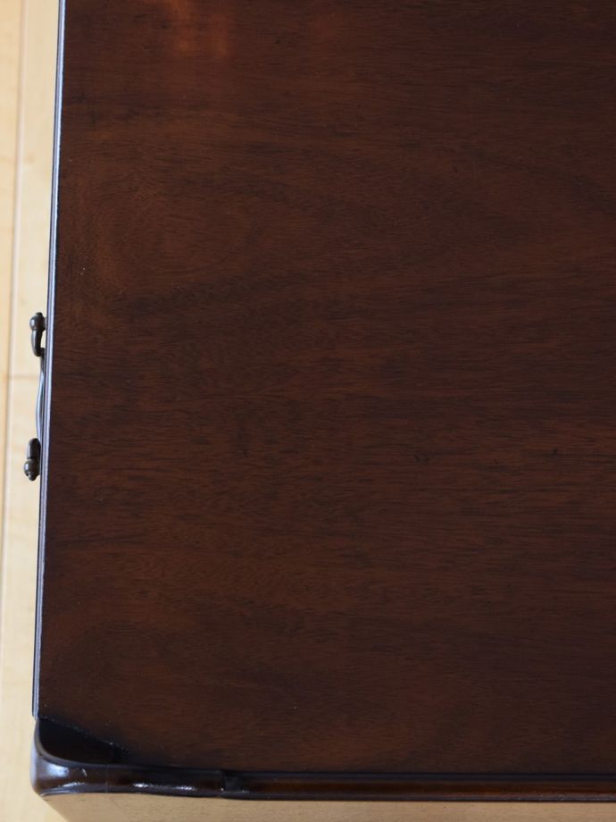 アンティークワゴンの木目