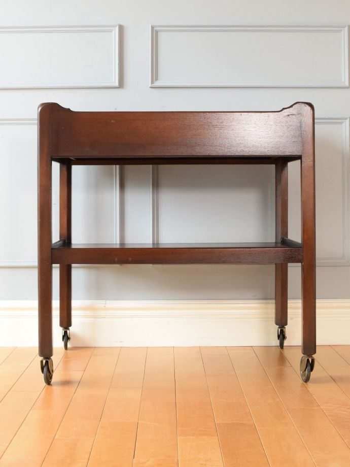 アンティークワゴンの後ろ姿