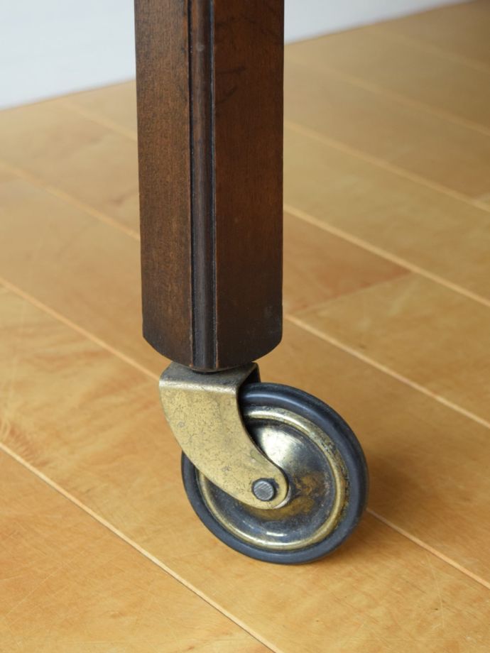 アンティーク家具の脚