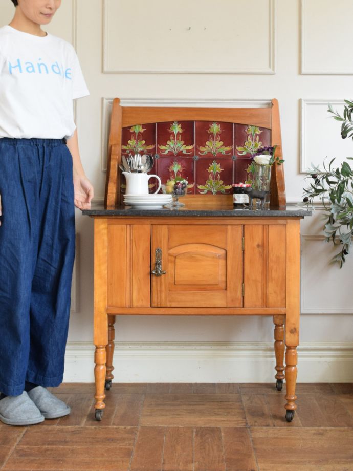 英国のアンティーク家具、ウォッシュスタンド