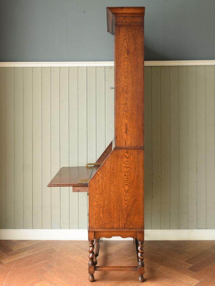 ビューローブックケースの側面