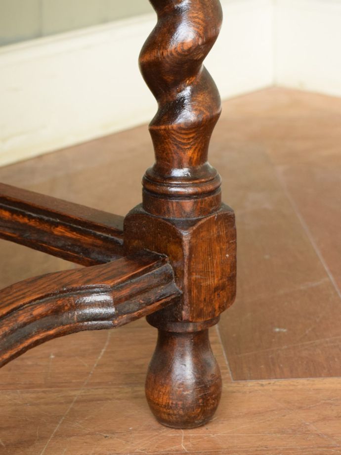 アンティーク家具の脚