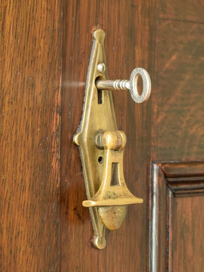 アンティーク家具の取っ手