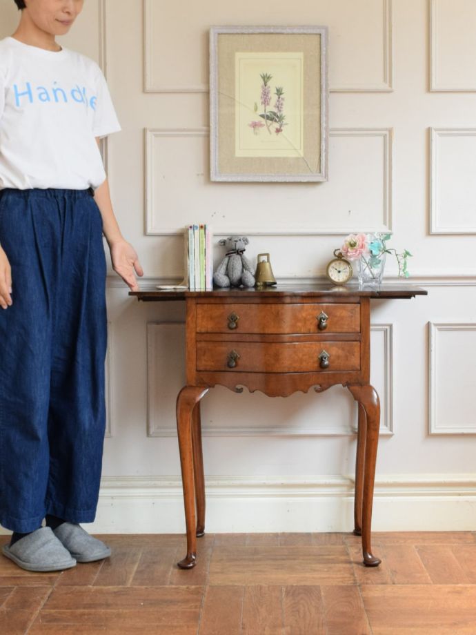 英国アンティークのチェスト