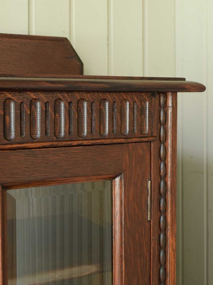 アンティークらしい彫