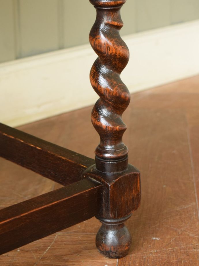 アンティーク家具の脚