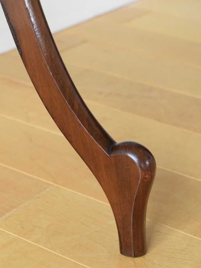 アンティーク家具の脚