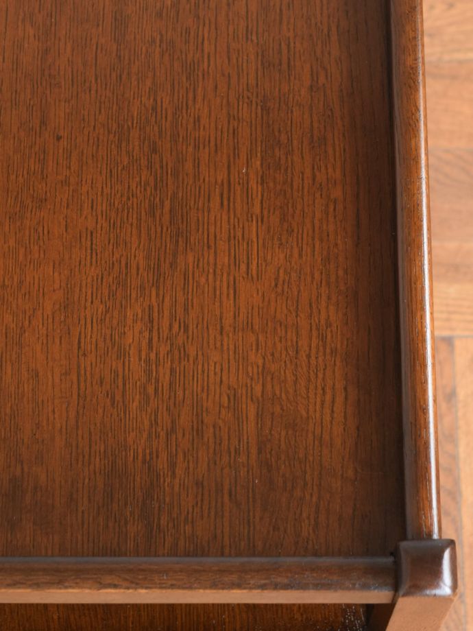 アンティークワゴンの木目