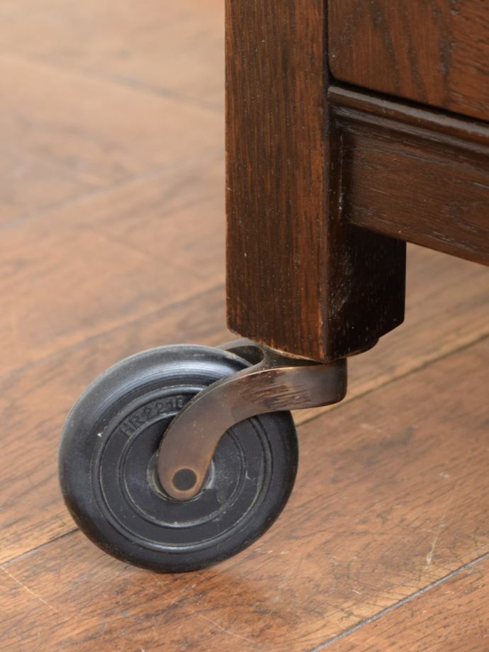 アンティーク家具の脚