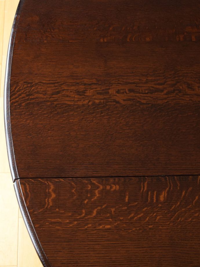 アンティークらしい木目