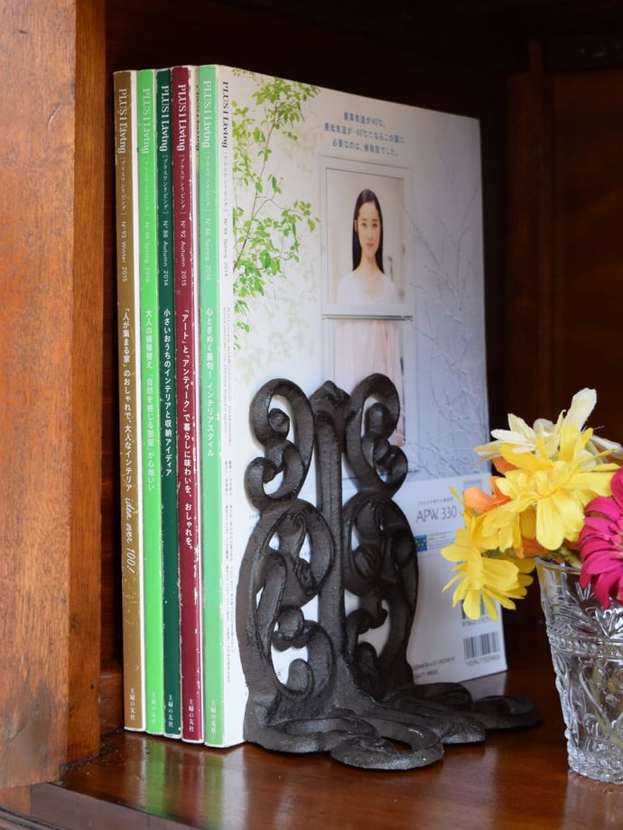 収納たっぷりのサイドボード