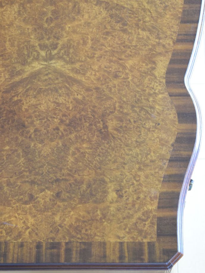 ドレッサーの天板