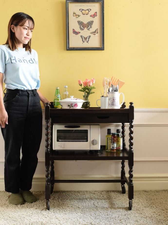 英国アンティークのワゴン