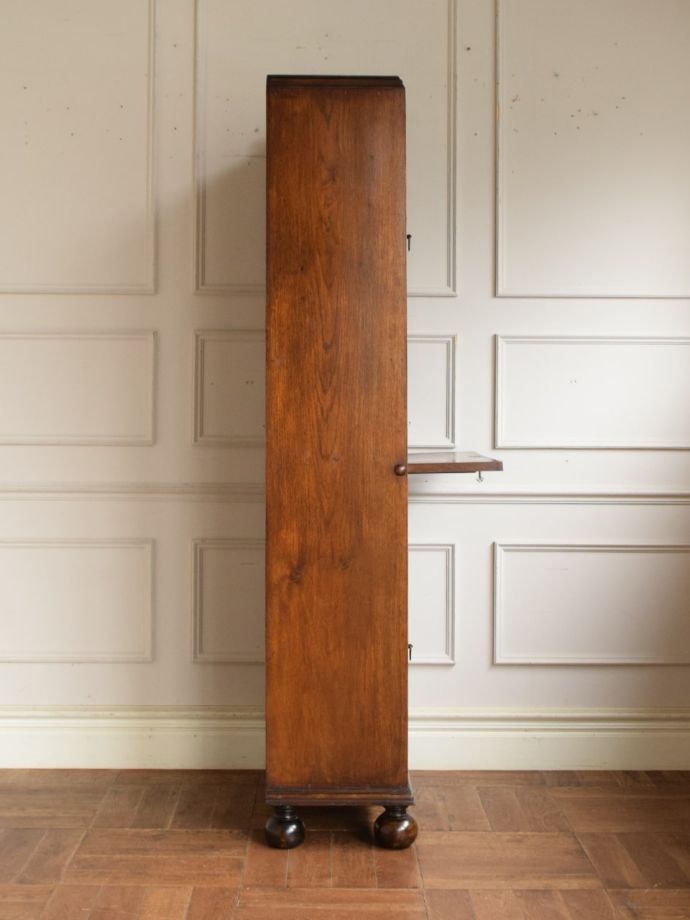 ビューローブックケースの側面