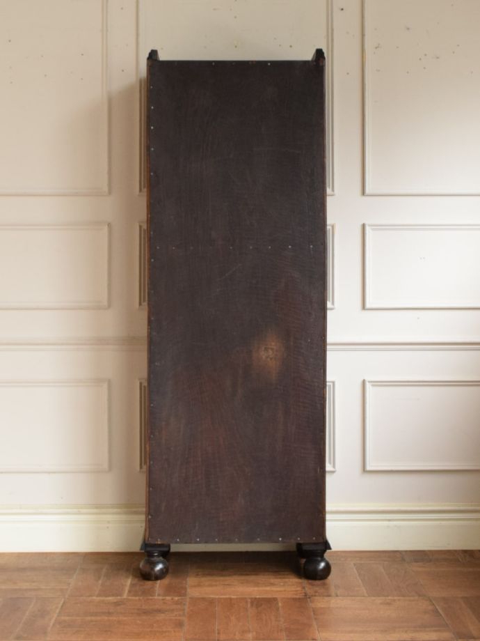 ビューローブックケースの後ろ姿