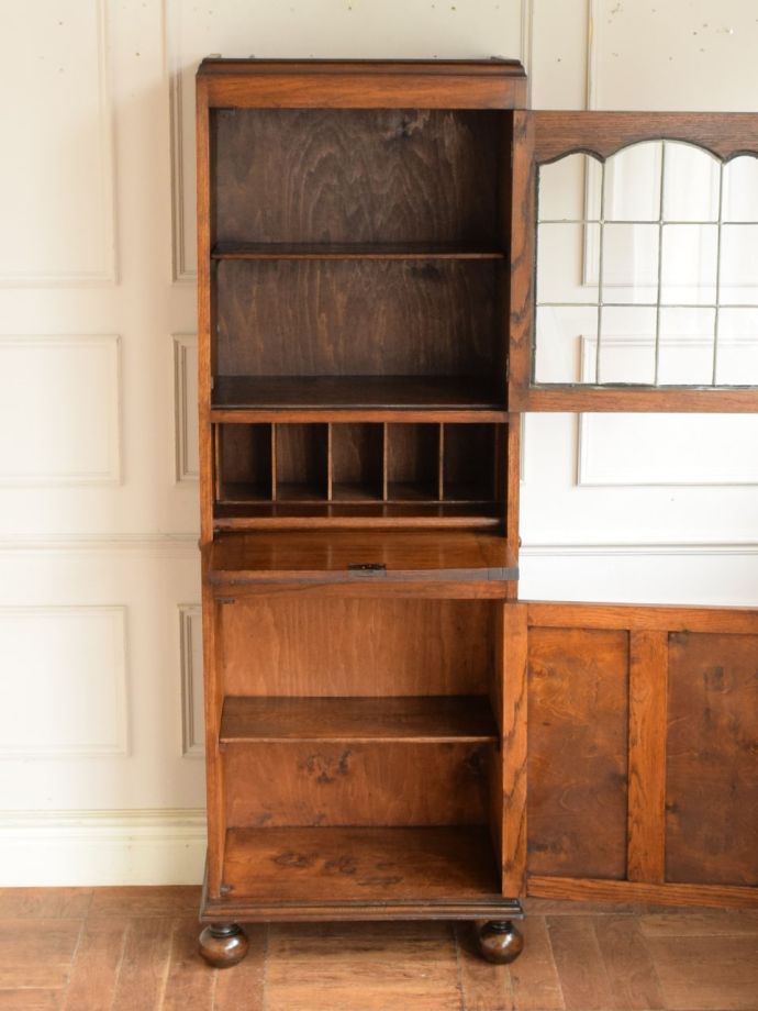 アンティークビューローの扉の中